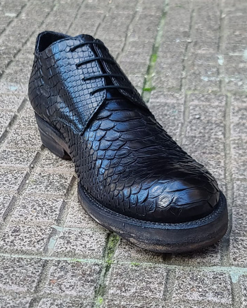 Lucaroni derby python leather black